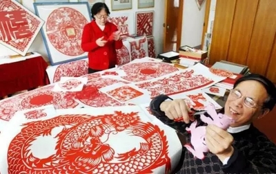 望城全方位發(fā)力‘互聯(lián)網(wǎng)+’ 工藝品銷(xiāo)售新模式獲央媒關(guān)注